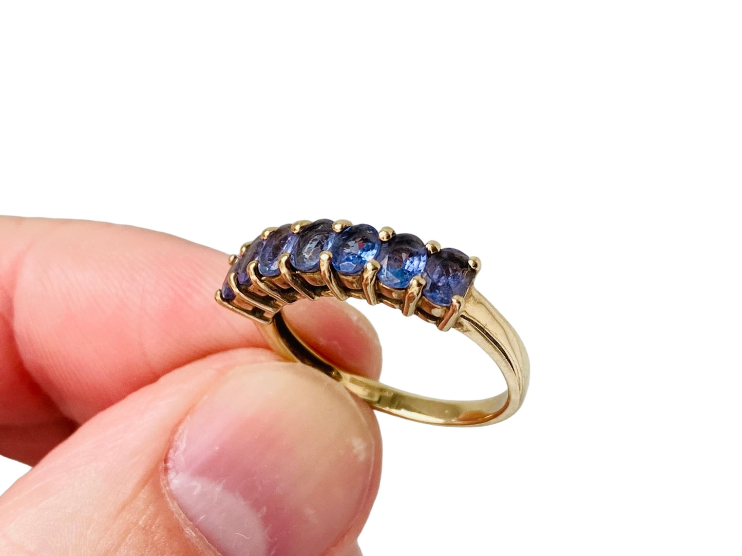 9ct Gold Tanzanite Ring