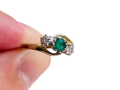 9ct Gold Emerald & Diamond Ring