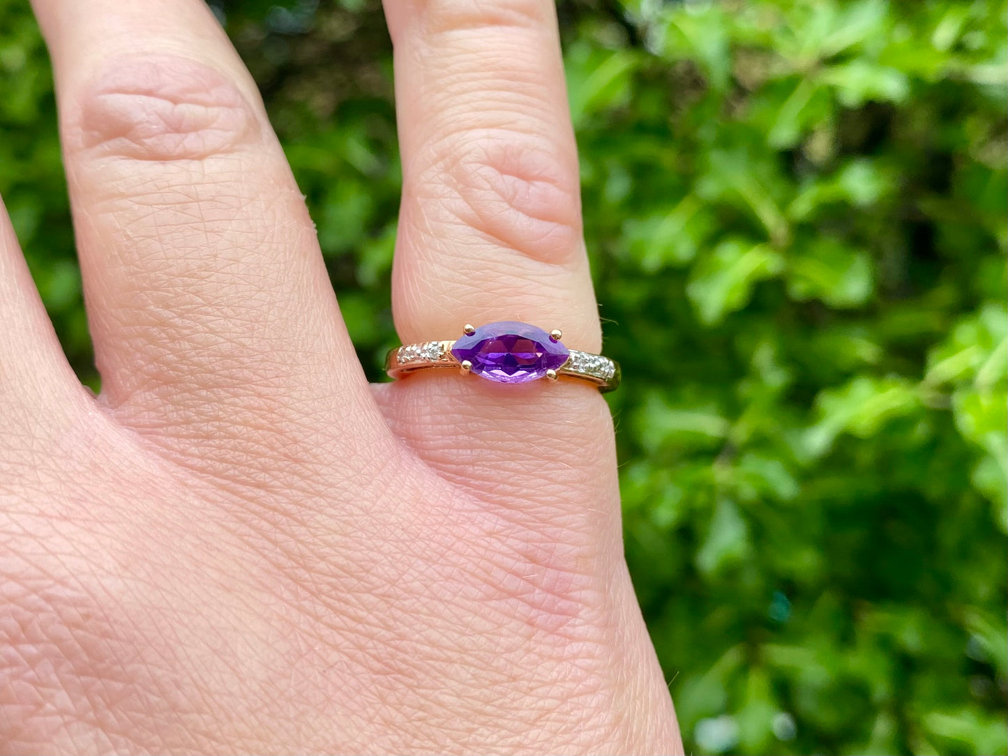 9ct Gold Amethyst & Diamond Ring
