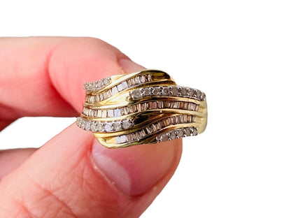 9ct Gold Diamond Ring