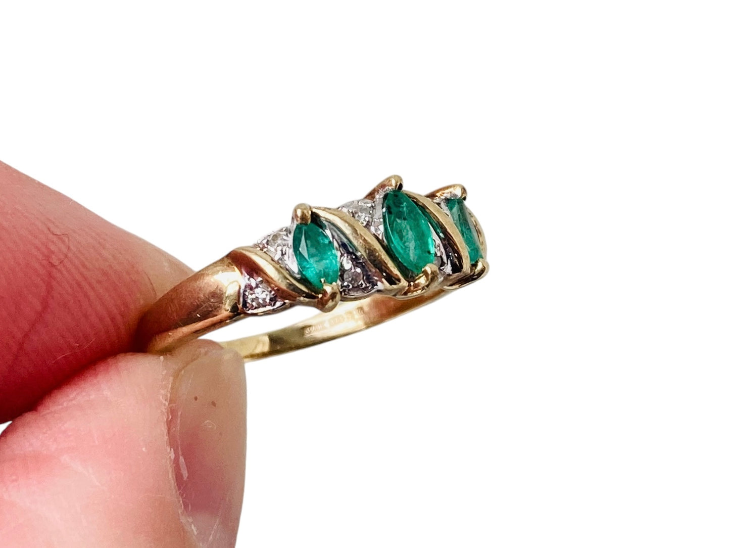 Vintage 9ct Gold Emerald & Diamond Ring