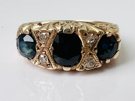 Vintage 9ct Gold Sapphire & Diamond Ring