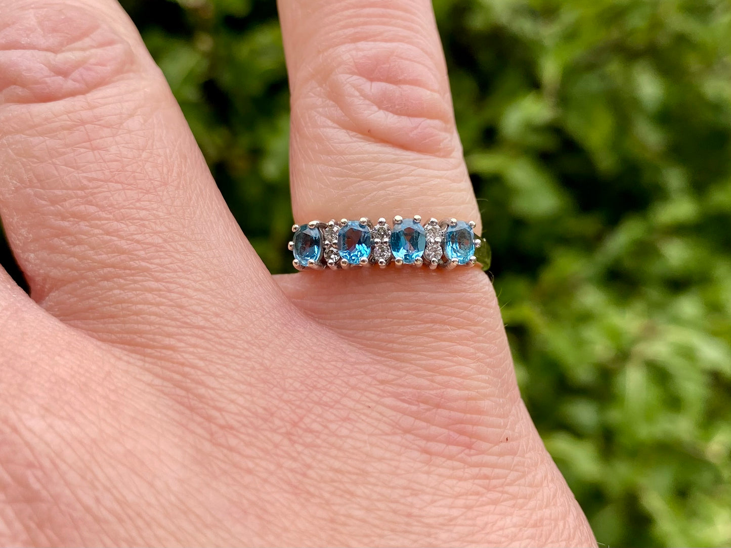 Vintage 9ct Gold Topaz & Diamond Ring