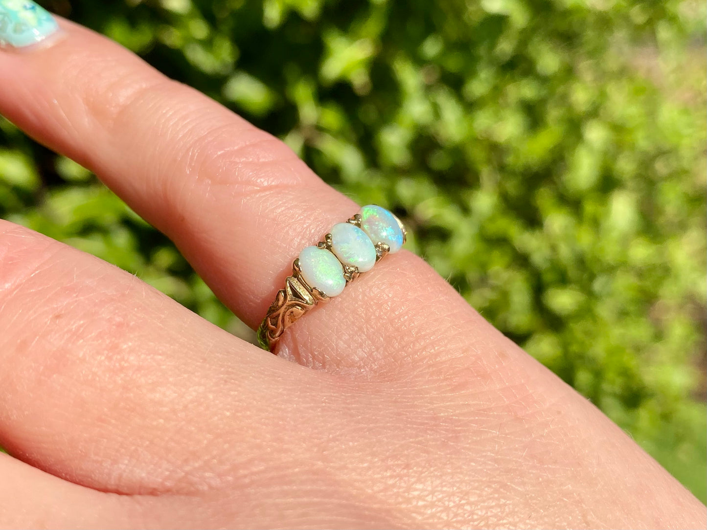 9ct Gold Opal Ring