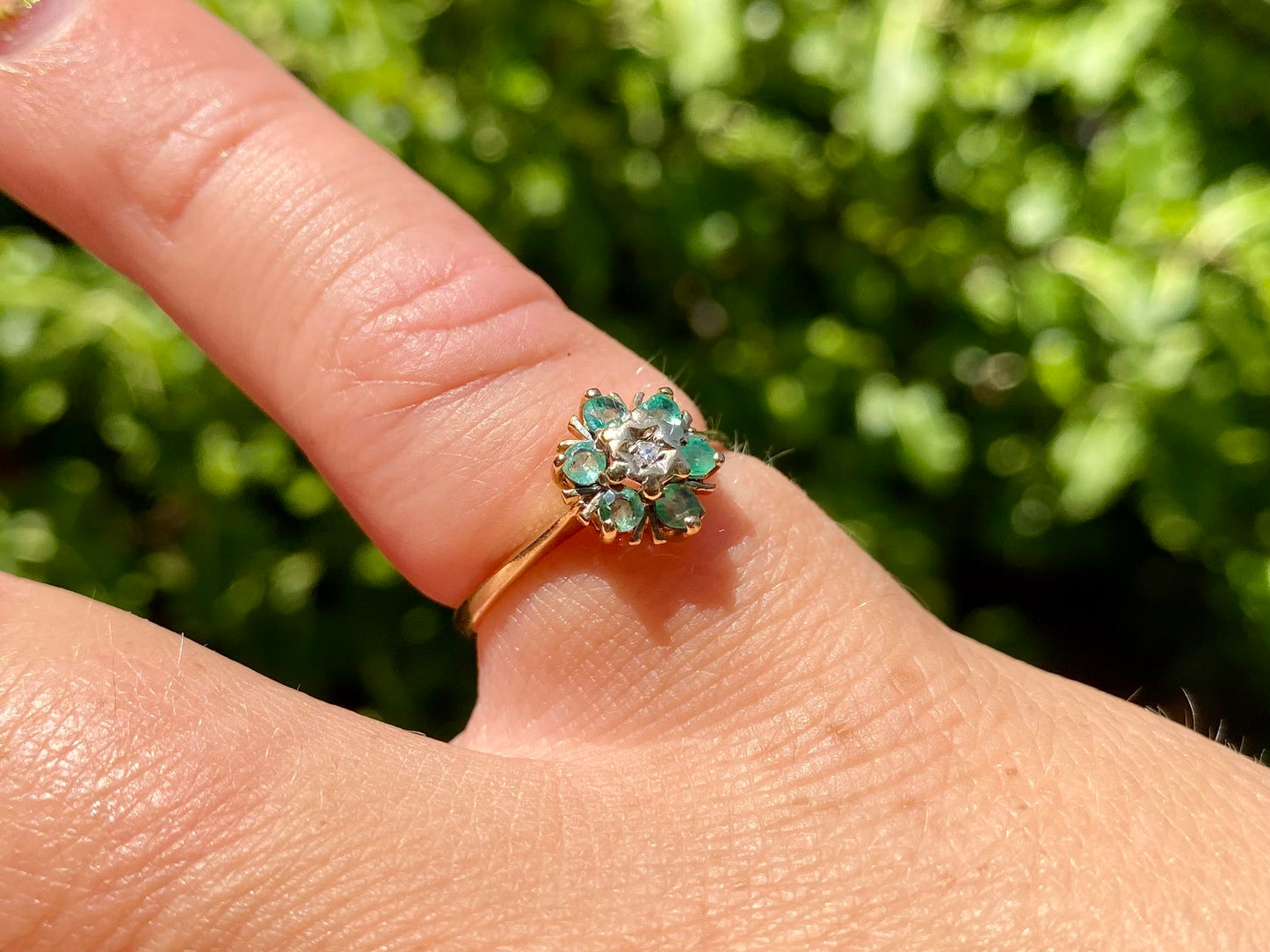 9ct Gold Emerald & Diamond Ring