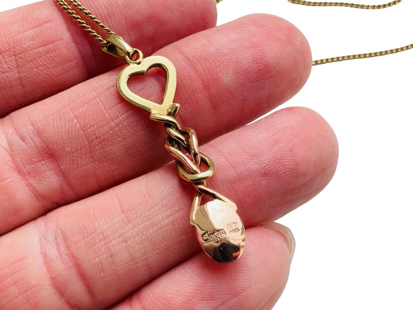 9ct Gold Clogau Lovespoon Pendant with Necklace