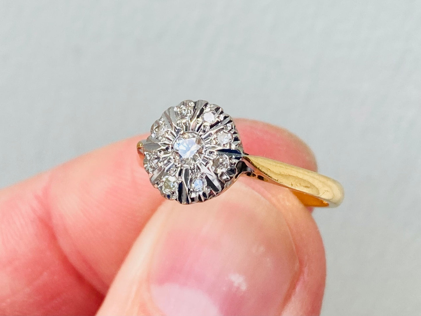 Antique 18ct Gold Diamond Ring