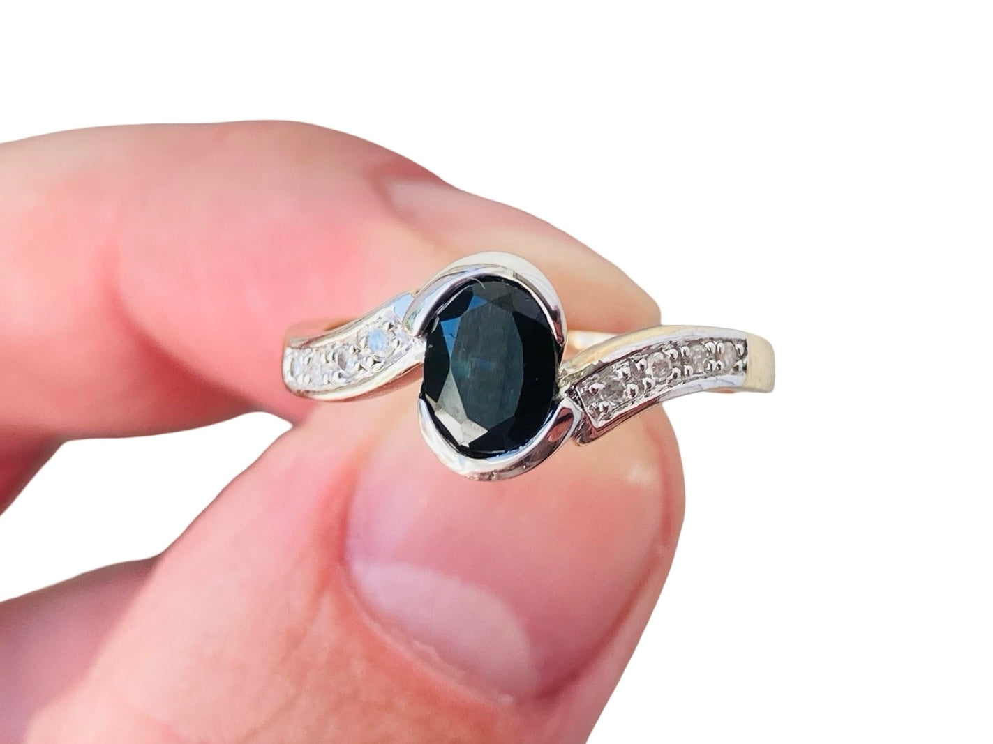 9ct Gold Sapphire & Diamond Ring