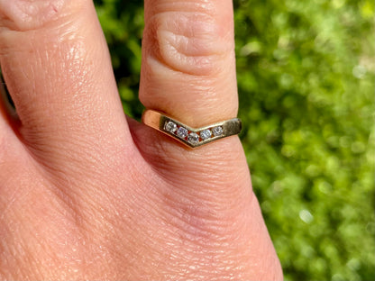 Vintage 9ct Gold Diamond Wishbone Ring