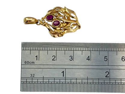 Vintage 14ct Gold Ruby & Diamond Pendant