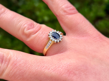 18ct Gold Sapphire & Diamond Ring