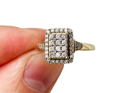 9ct Gold 0.36ct Diamond Cluster Ring