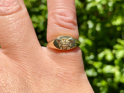 9ct Gold Bee Signet Ring