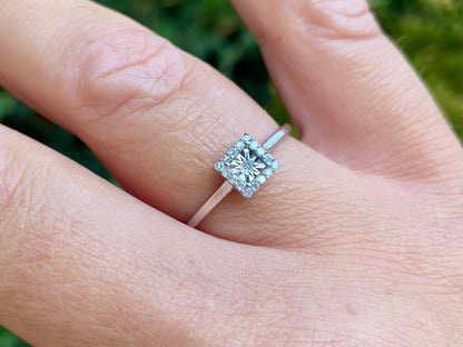 9ct Gold Diamond Ring