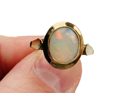 Vintage 9ct Gold Opal Ring