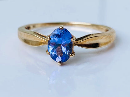 9ct Gold Tanzanite Ring