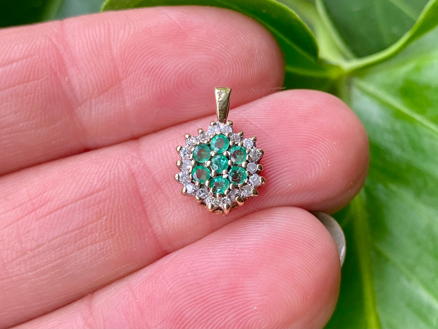 9ct Gold Emerald & Diamond Pendant