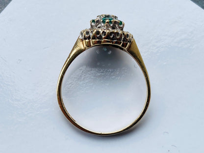 Vintage 9ct Gold Emerald & Diamond Ring