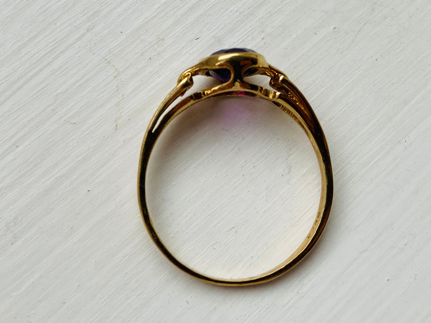 9ct Gold Amethyst Ring