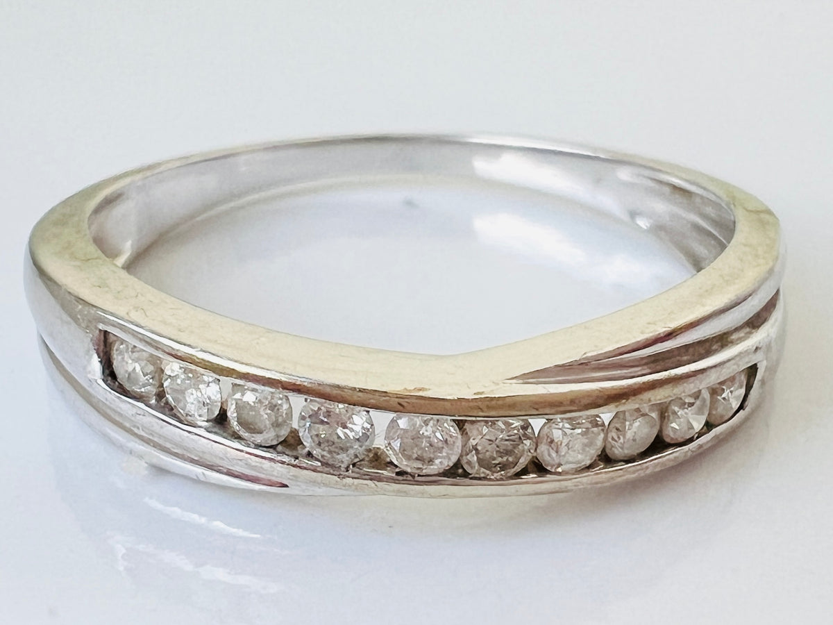 9ct Gold Diamond Crossover Ring