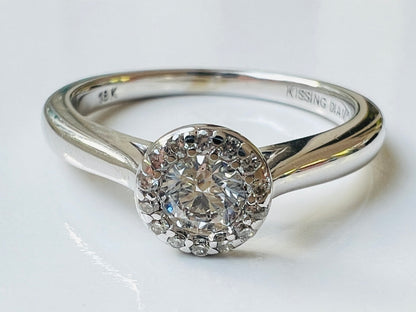 18ct Gold Kissing Diamond Ring