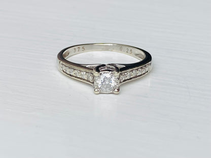 9ct Gold Diamond Ring