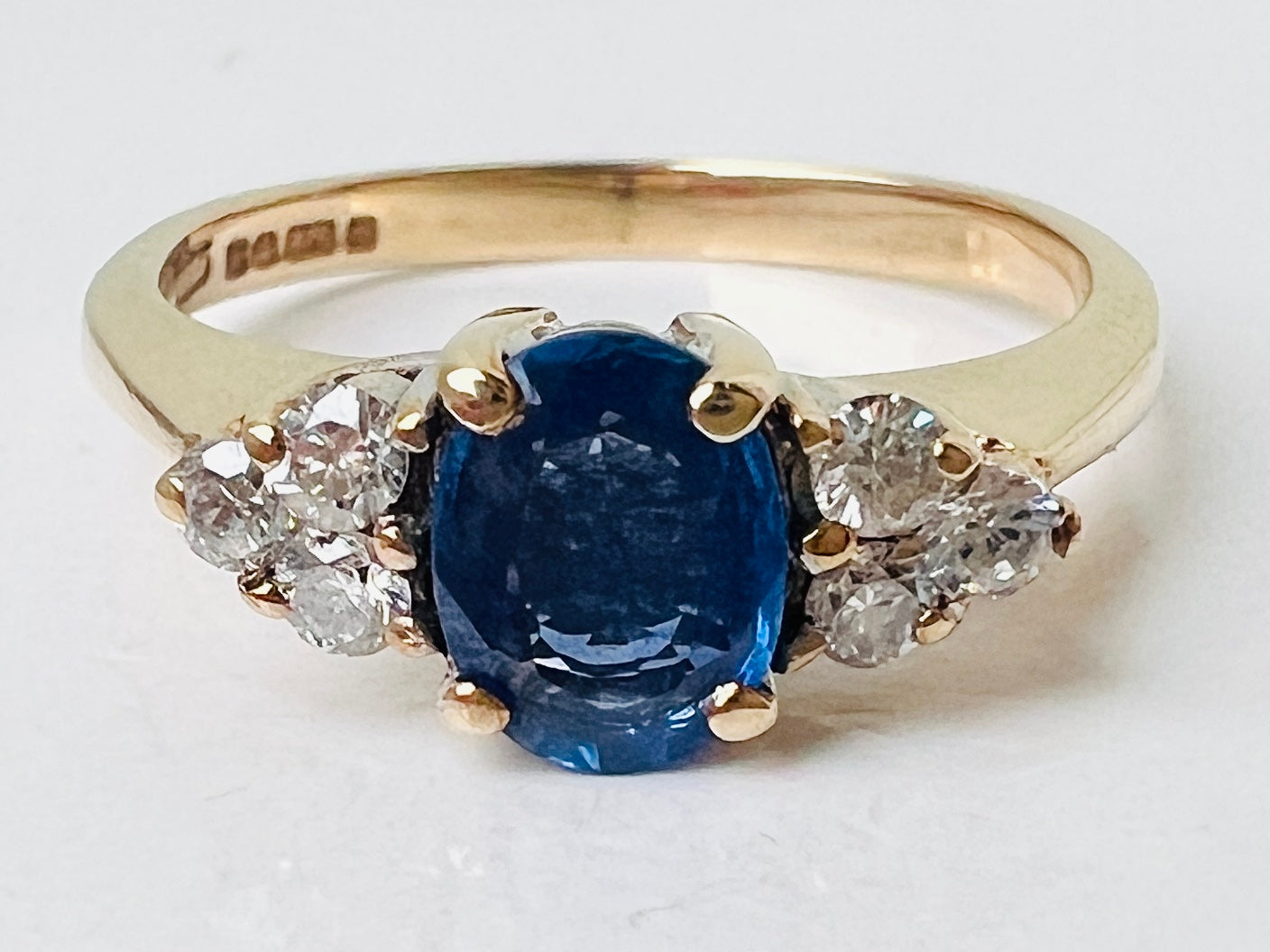 Vintage 9ct Gold Sapphire & Diamond Ring