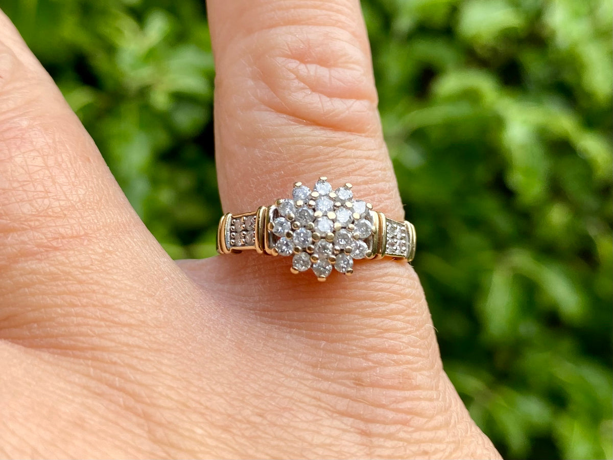 9ct Gold Diamond Cluster Ring