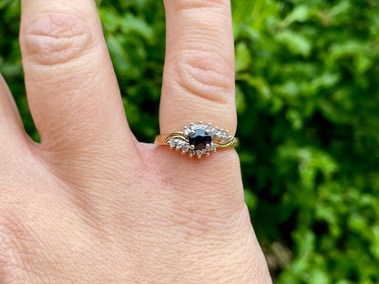 Vintage 9ct Gold Sapphire & Diamond Ring