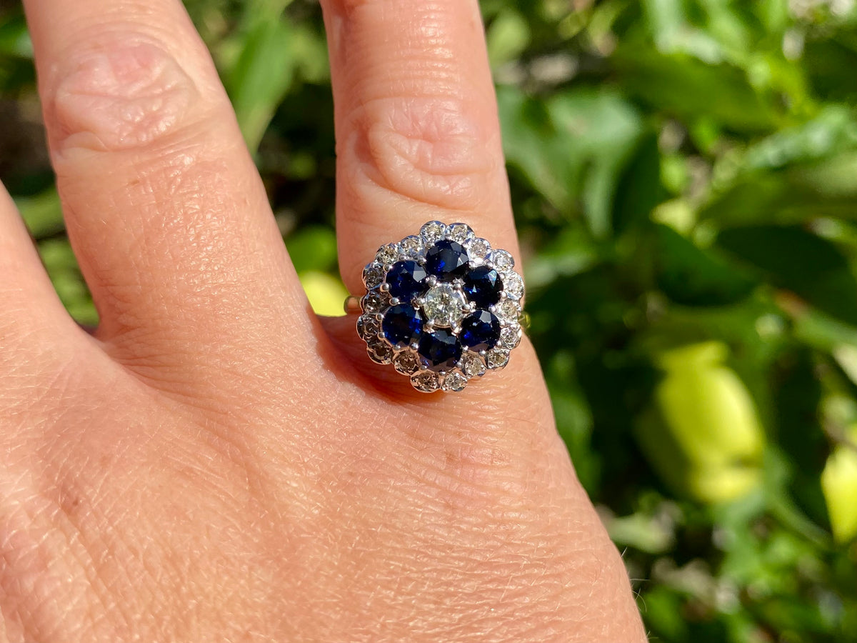 Vintage 18ct Gold Sapphire & Diamond Ring