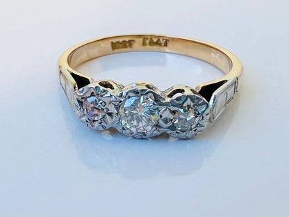 Vintage 18ct Gold Three-Stone Diamond Ring