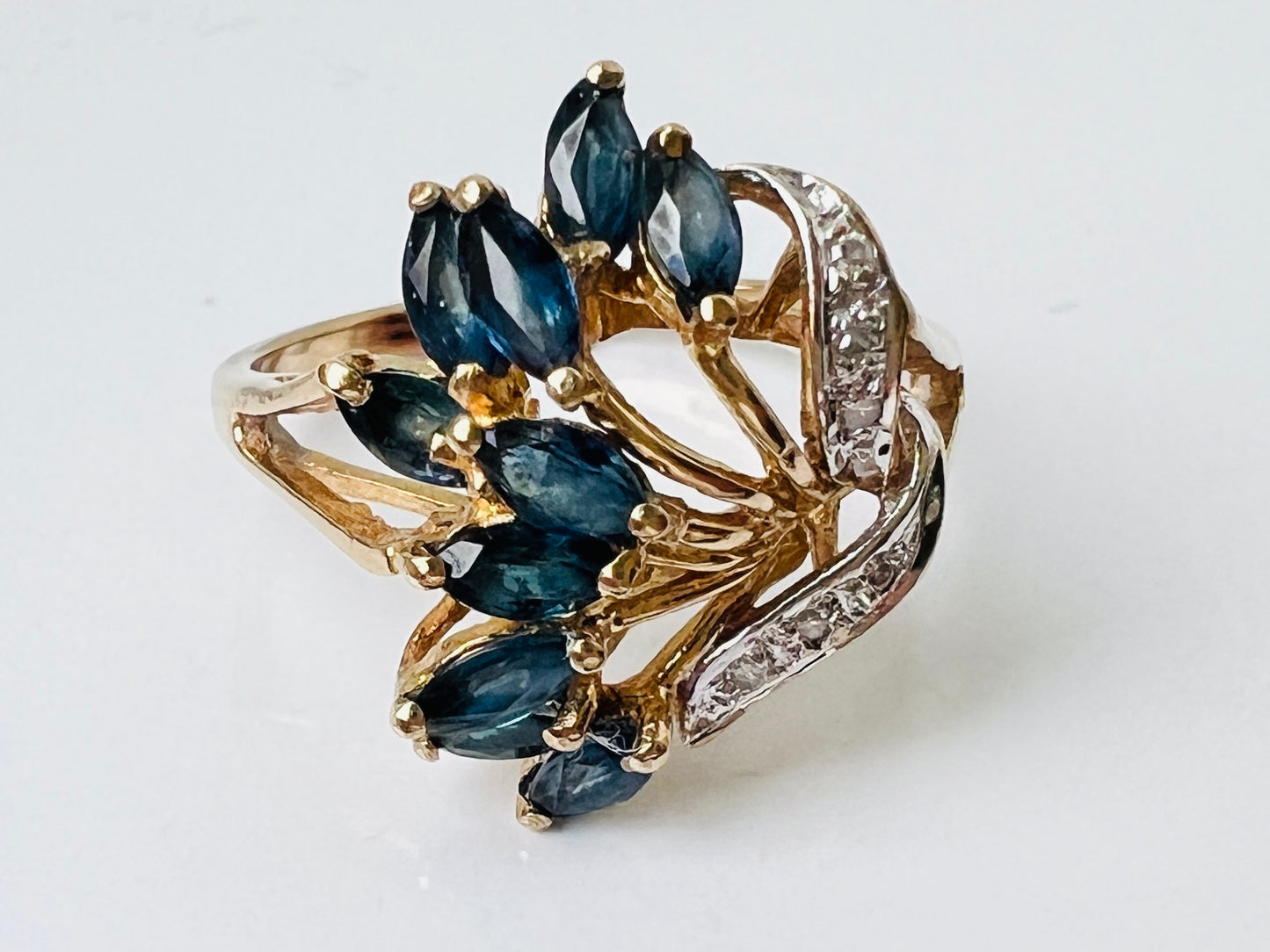 Vintage 9ct Gold Sapphire & Diamond Ring