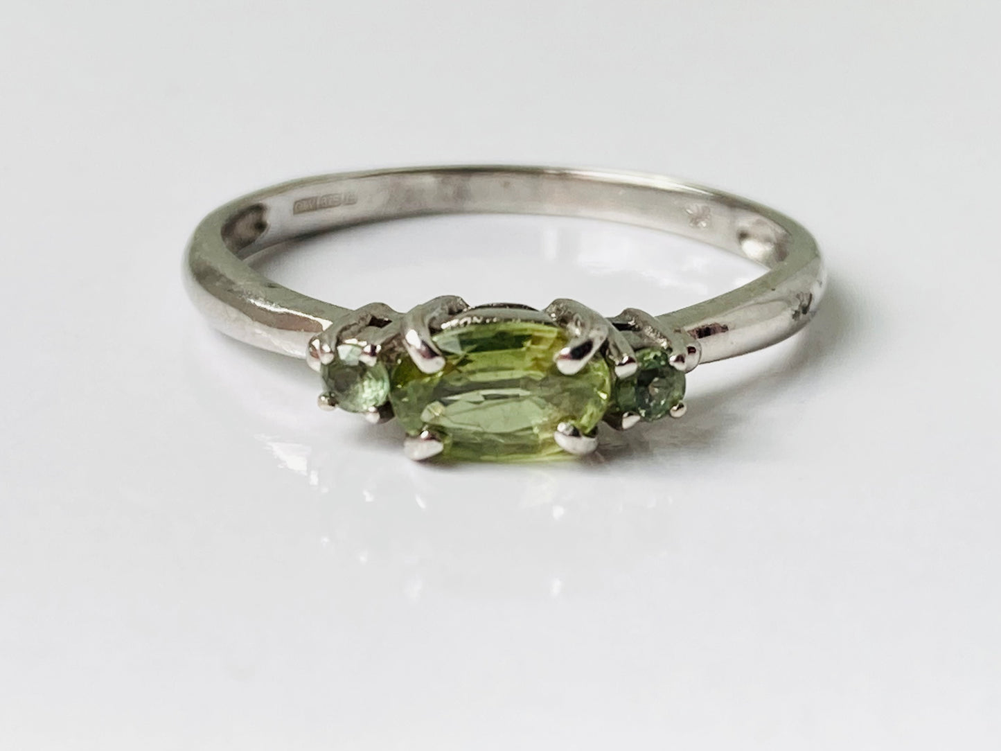 9ct Gold Green Sapphire Ring