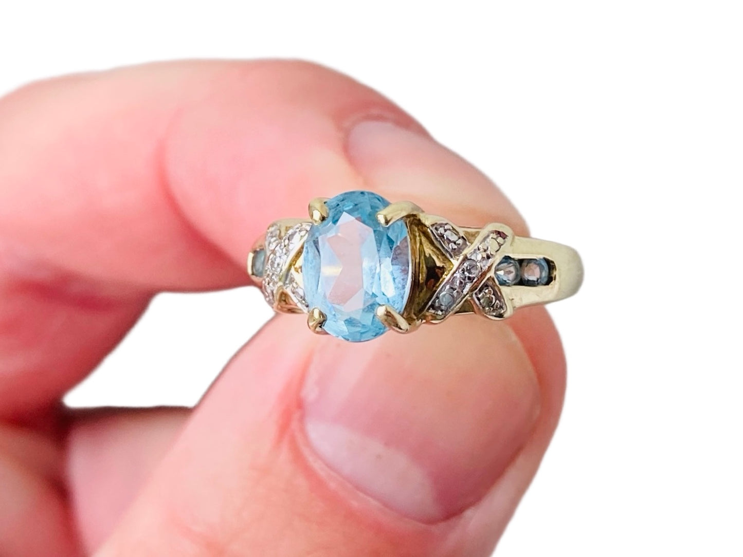 9ct Gold Topaz & Diamond Ring