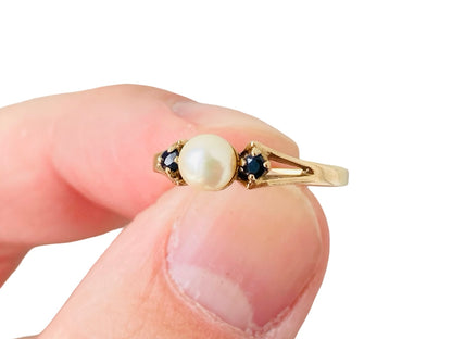 Vintage 9ct Gold Sapphire & Pearl Ring