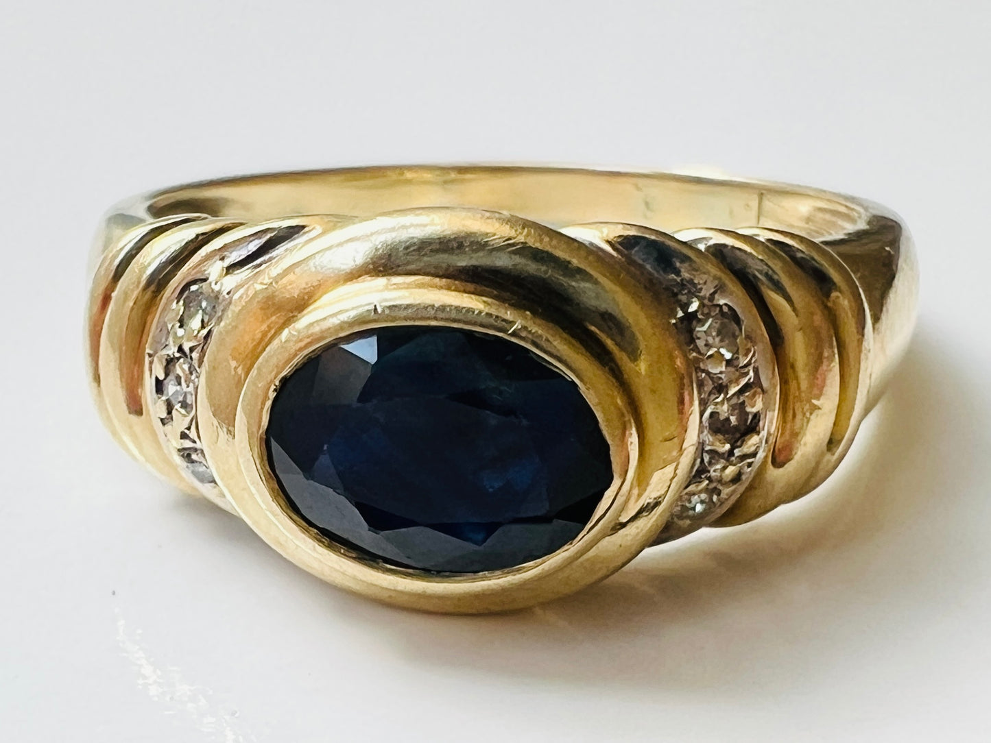 9ct Gold Sapphire & Diamond Ring