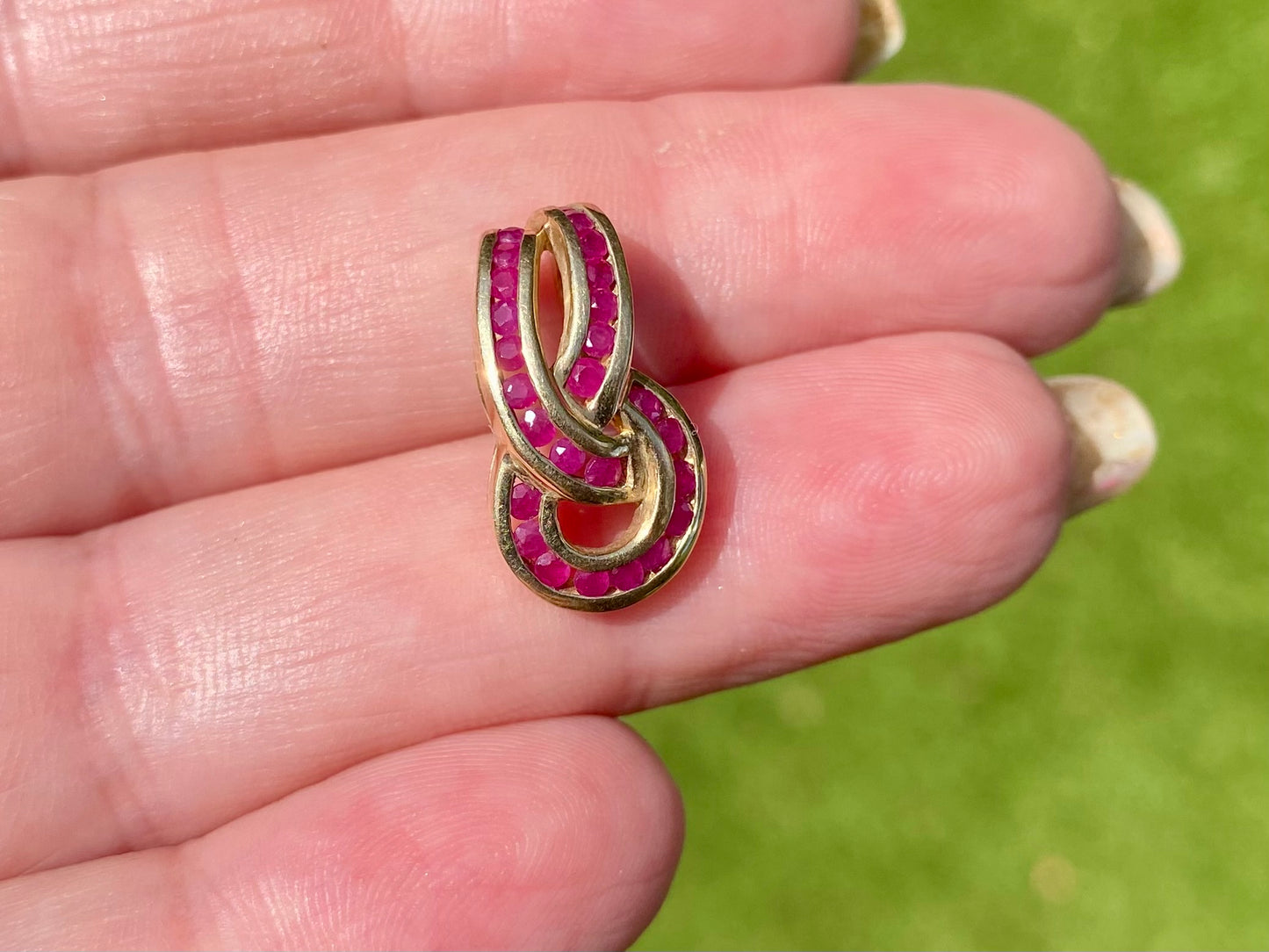 9ct Gold Ruby Pendant