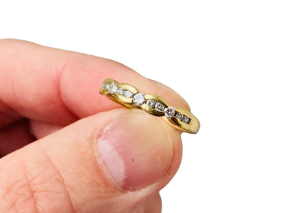 18ct Gold Diamond Ring