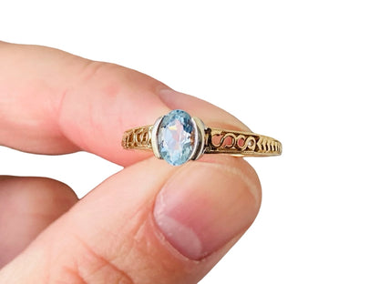 9ct Gold Aquamarine Ring