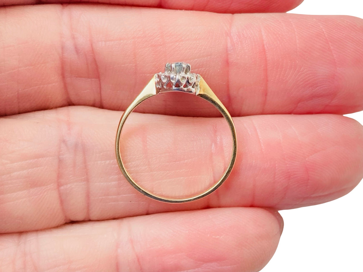 9ct Gold Aquamarine & Diamond Ring