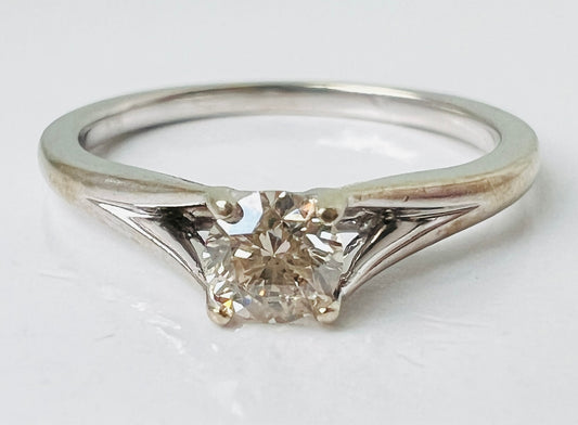 9ct Gold Diamond Ring