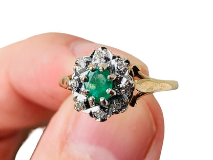 Vintage 9ct Gold Emerald & Diamond Ring