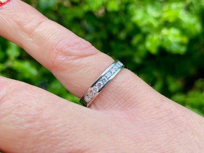 18ct Gold Ten-Stone Diamond Ring