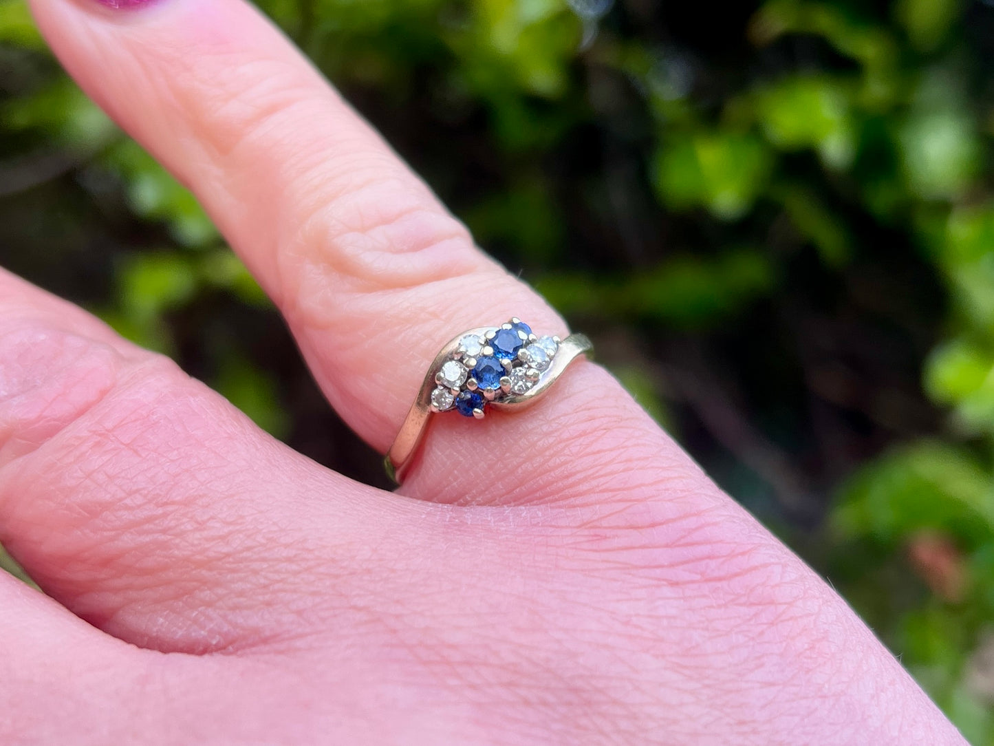 Vintage 9ct Gold Sapphire & Diamond Ring