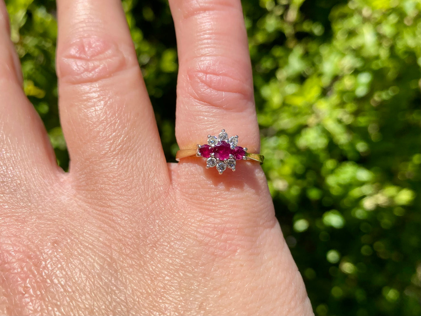 Vintage 18ct Gold Ruby & Diamond Ring