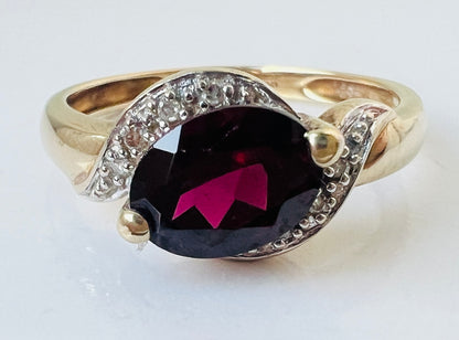 9ct Gold Rhodolite Garnet & Diamond Ring