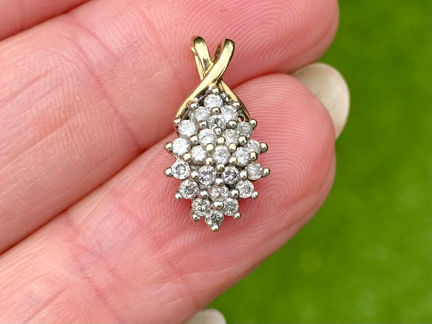 9ct Gold Diamond Pendant