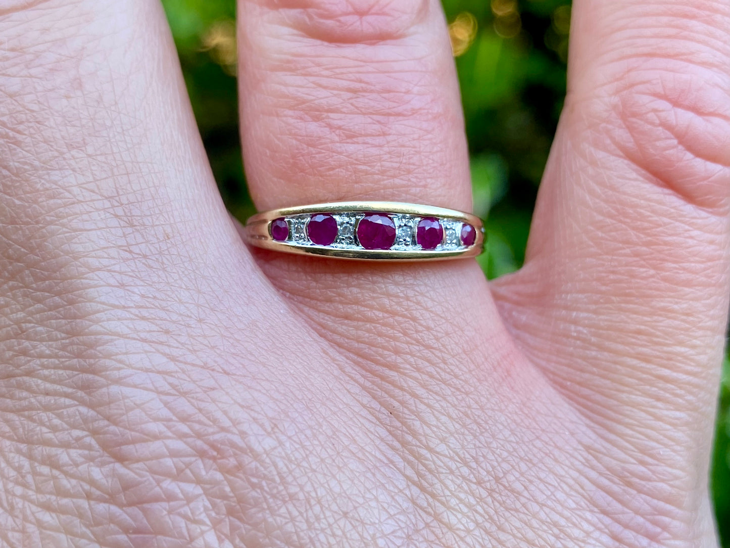 9ct Gold Ruby & Diamond Ring