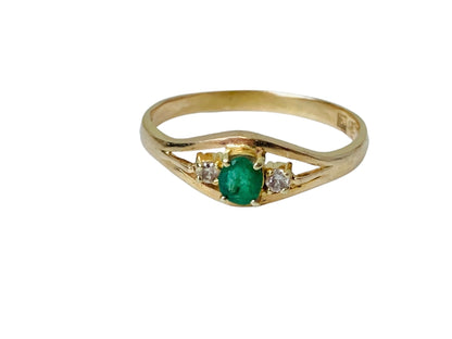 14ct Gold Emerald & Diamond Ring