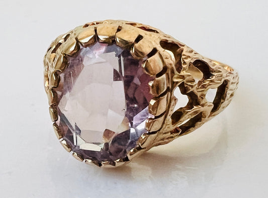 9ct Gold Amethyst Ring
